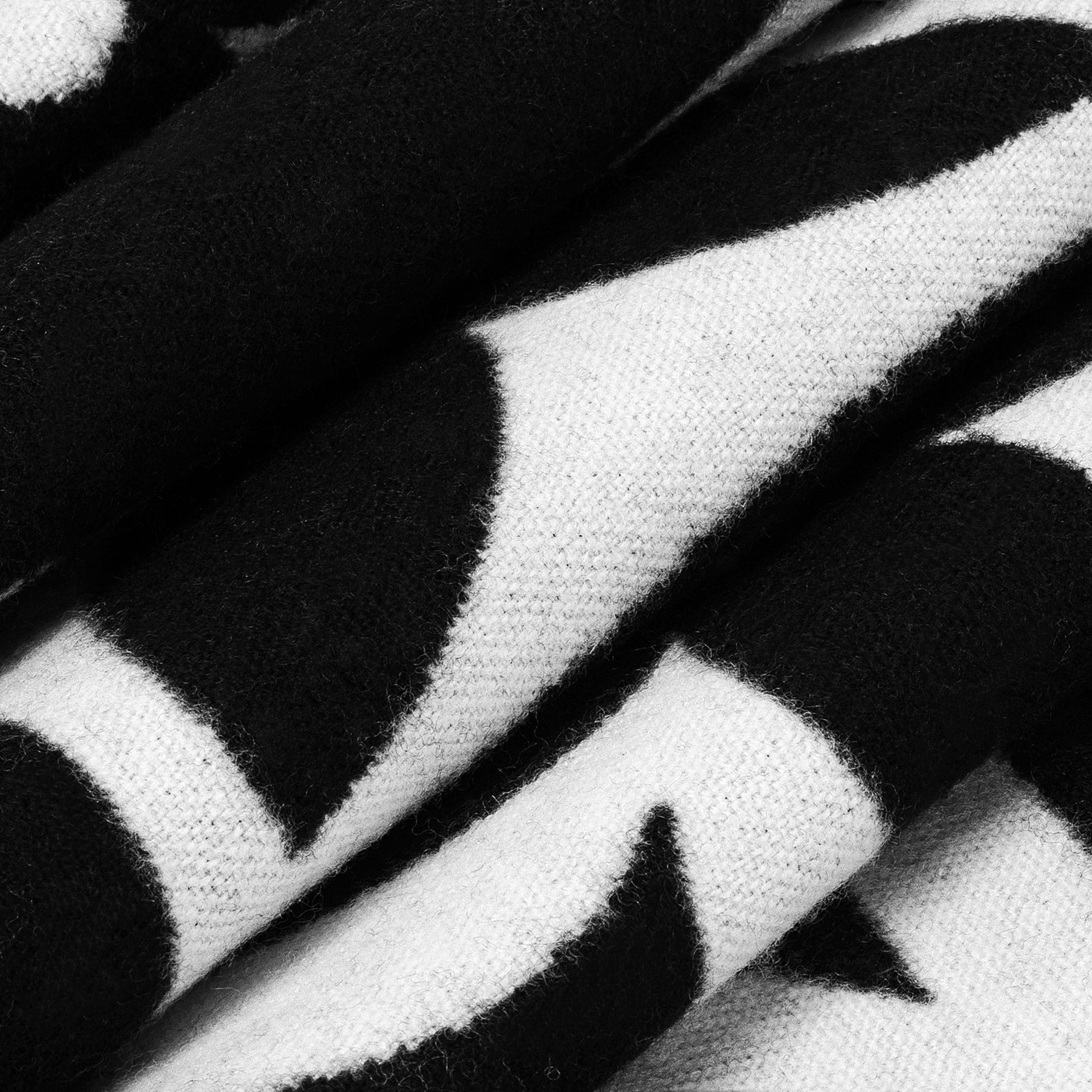 LV Medallion Scarf S00 - Women - Accessories | LOUIS VUITTON ®